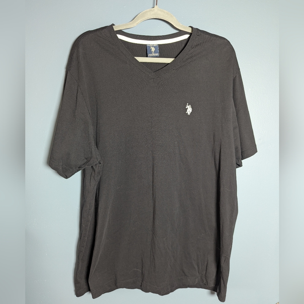 U.S. Polo Assn Men's Black V-Neck Shirt Size XL